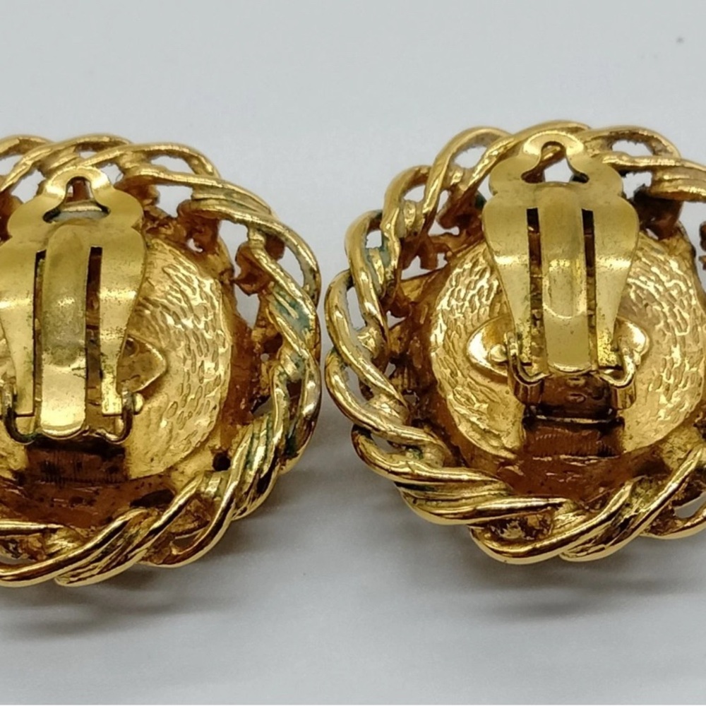 CHANEL Authentic  Gold Plated    Clip Ons Earrings-Preowned As Is Read - Picture 10 of 14